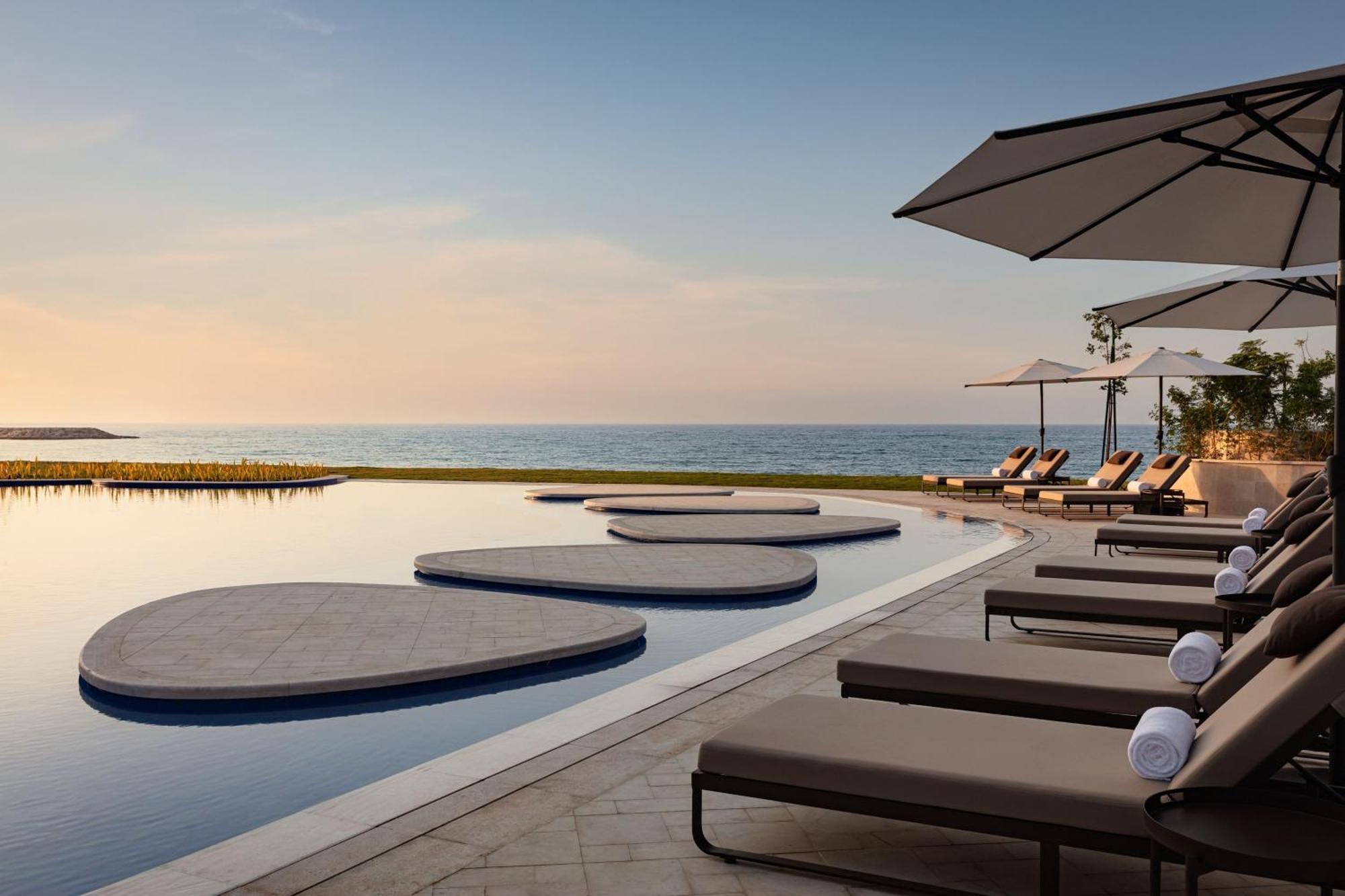 The St Regis Al Mouj Muscat Resort Exterior photo